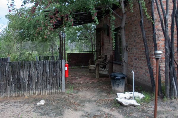 Roy's Rest Camp (bungalow)